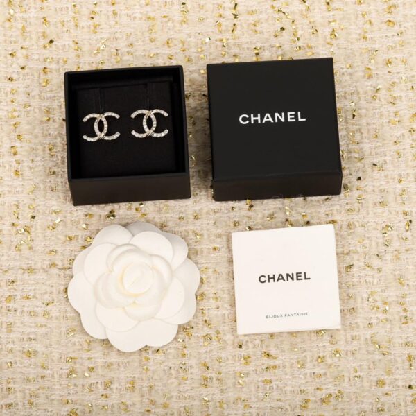 Orecchini doppia C Chanel