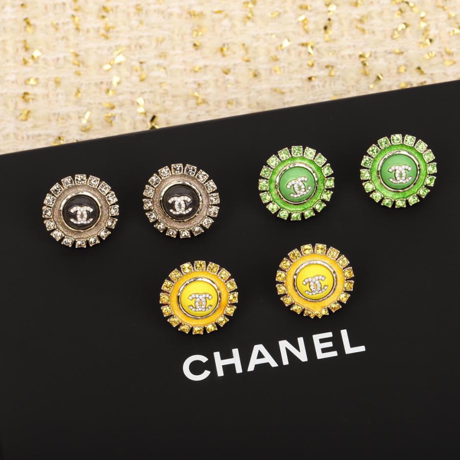 replica,repliche,fake,1:1,earrings,bracelet,ring,jewelry Orecchini Chanel a cerchio con perle e diamanti replica,repliche,fake,1:1,earrings,bracelet,ring,jewelry Orecchini Chanel a cerchio con perle e diamanti