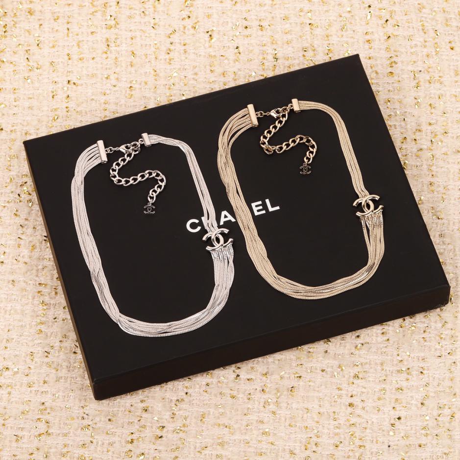 replica,repliche,fake,1:1,earrings,bracelet,ring,jewelry Collana Chanel con nappa doppia C replica,repliche,fake,1:1,earrings,bracelet,ring,jewelry Collana Chanel con nappa doppia C