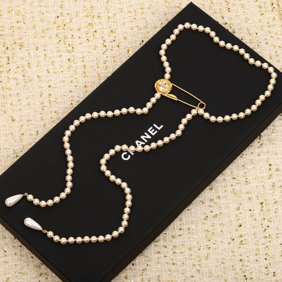 replica,repliche,fake,1:1,earrings,bracelet,ring,jewelry Catena per maglione con doppia C di perle Chanel replica,repliche,fake,1:1,earrings,bracelet,ring,jewelry Catena per maglione con doppia C di perle Chanel