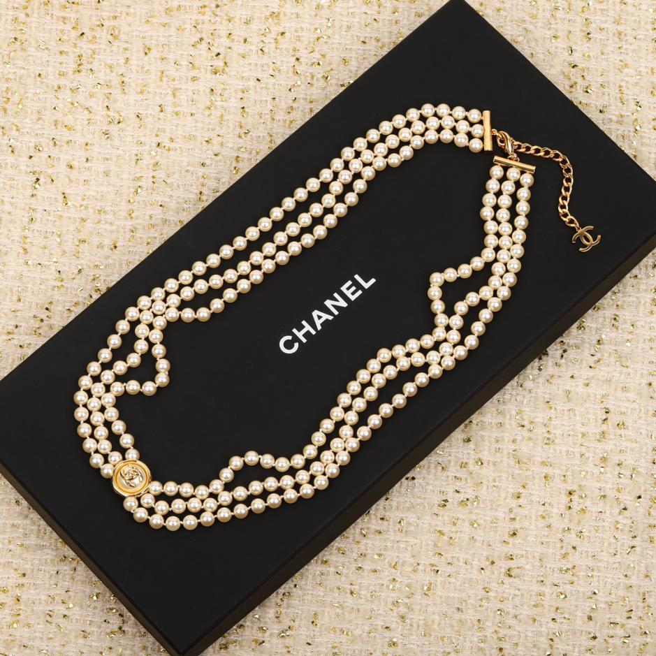 replica,repliche,fake,1:1,earrings,bracelet,ring,jewelry Catena in vita con perle a doppia C con bottone Chanel replica,repliche,fake,1:1,earrings,bracelet,ring,jewelry Catena in vita con perle a doppia C con bottone Chanel