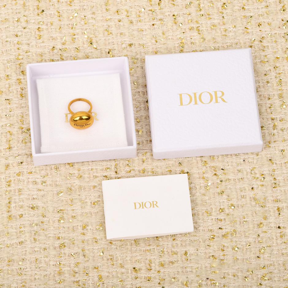 replica,repliche,fake,1:1,earrings,bracelet,ring,jewelry Anello a uovo in oro vintage Dior replica,repliche,fake,1:1,earrings,bracelet,ring,jewelry Anello a uovo in oro vintage Dior