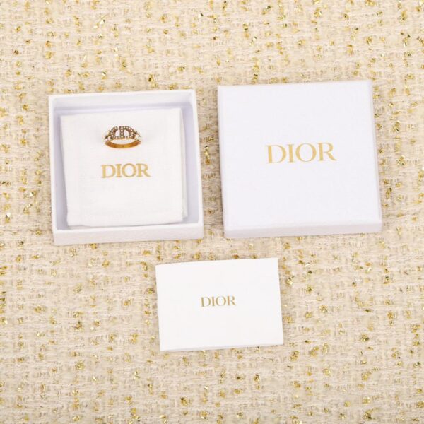 replica,repliche,fake,1:1,earrings,bracelet,ring,jewelry Anello Dior CD con diamanti e perle
