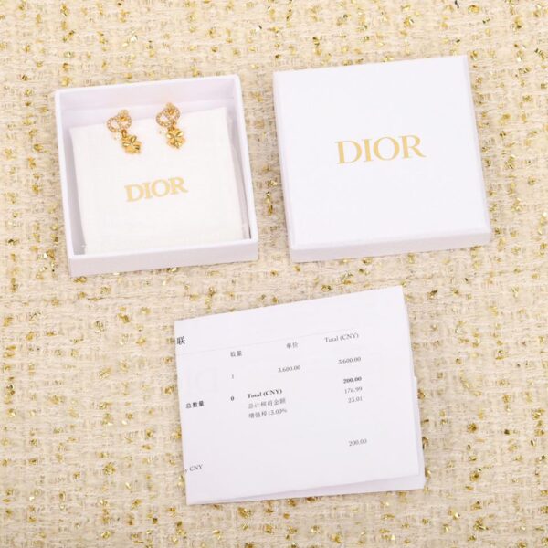 Orecchini Dior con CD pieno di diamanti pendenti quadrifoglio Cruise ultimo modello