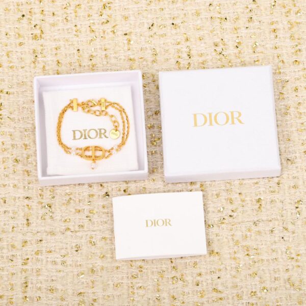 Bracciale Dior con perle CD a doppio strato