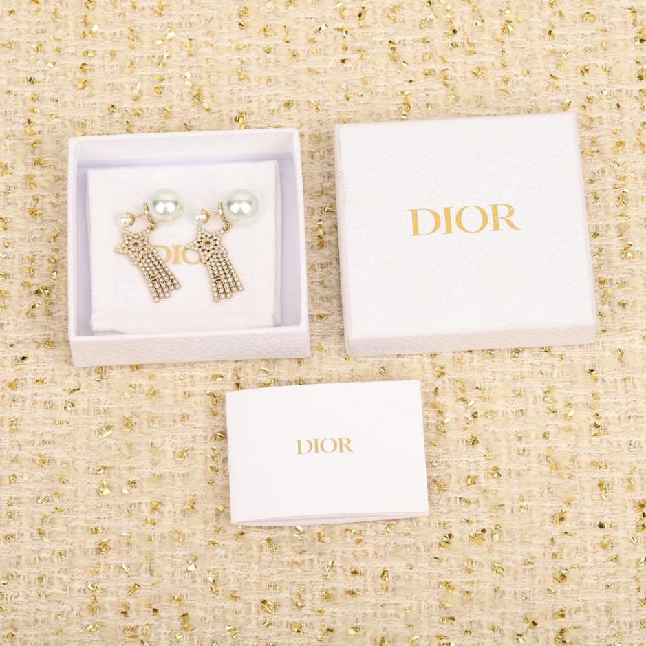replica,repliche,fake,1:1,earrings,bracelet,ring,jewelry Orecchini con perle pentagramma Dior replica,repliche,fake,1:1,earrings,bracelet,ring,jewelry Orecchini con perle pentagramma Dior