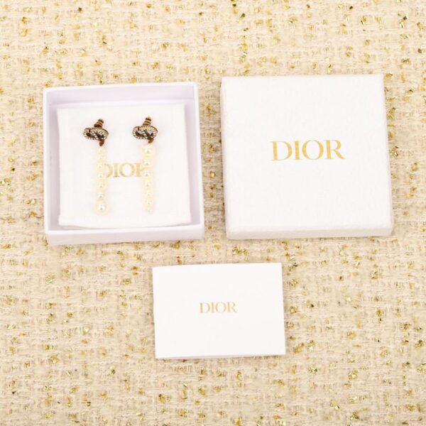 Orecchini di perle Dior CD