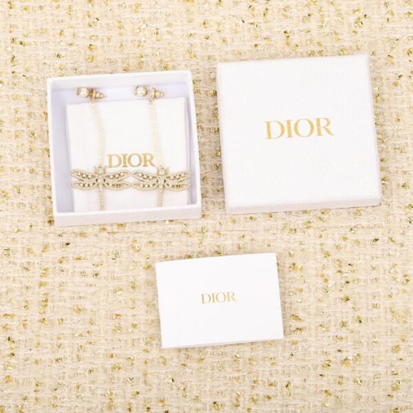 Orecchini Dior con doppia perla libellula