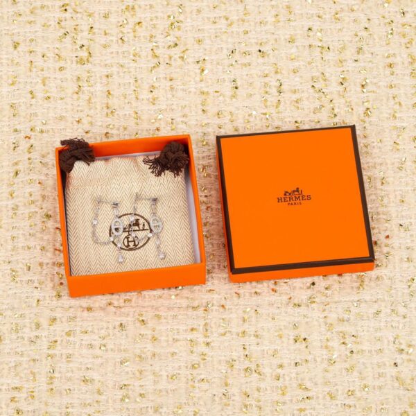 replica,repliche,fake,1:1,earrings,bracelet,ring,jewelry Gli orecchini Hermes a naso di maiale possono essere personalizzati in vero oro 18 carati e diamanti