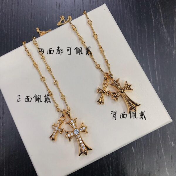 replica,repliche,fake,1:1,earrings,bracelet,ring,jewelry La collana con croce più popolare di Crow Heart