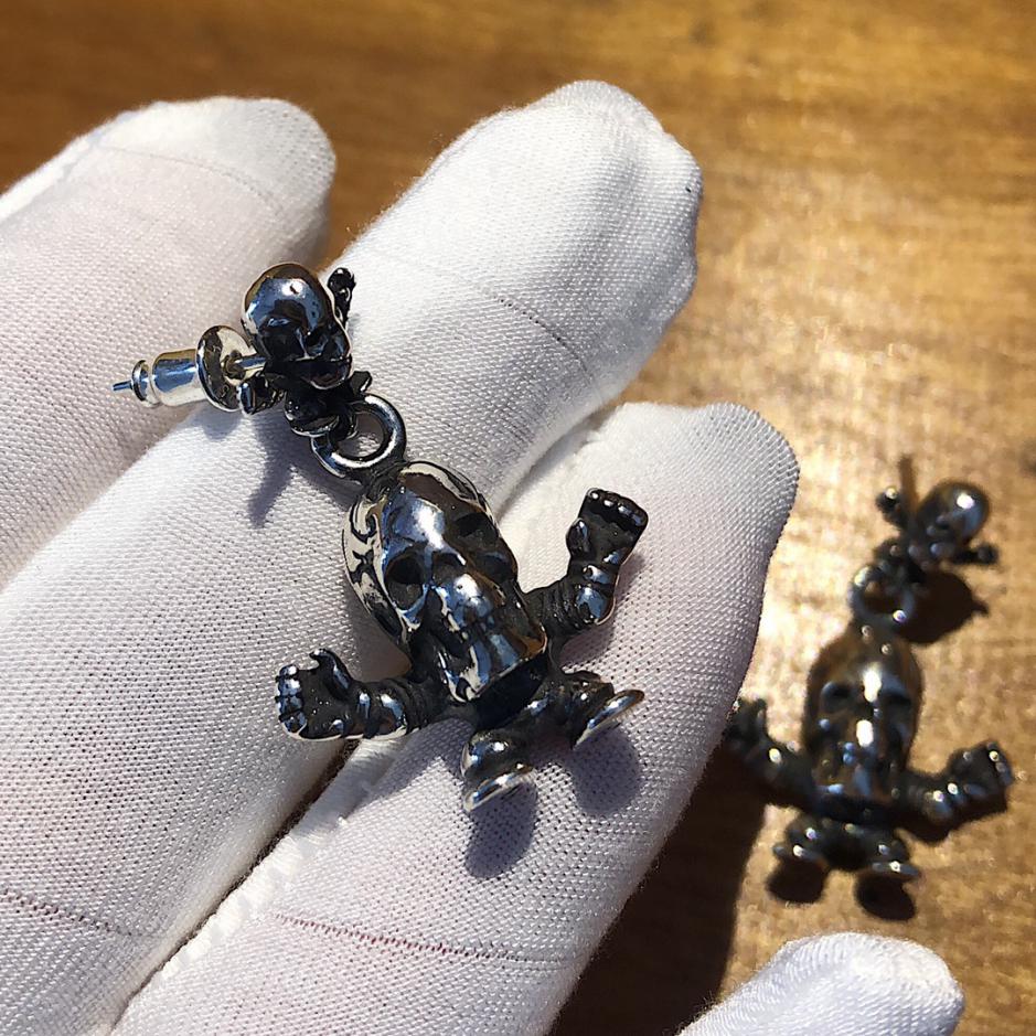 replica,repliche,fake,1:1,earrings,bracelet,ring,jewelry Orecchini Foti del cattivo Foti con doppio teschio cromato Hearst replica,repliche,fake,1:1,earrings,bracelet,ring,jewelry Orecchini Foti del cattivo Foti con doppio teschio cromato Hearst