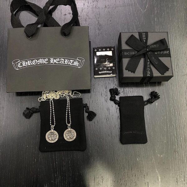 replica,repliche,fake,1:1,earrings,bracelet,ring,jewelry Collana con marchio Crow Heart Sword, Fuck You Angel