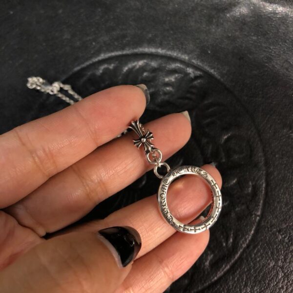 [Controqualità] Bracciale integrato con cuori cromati