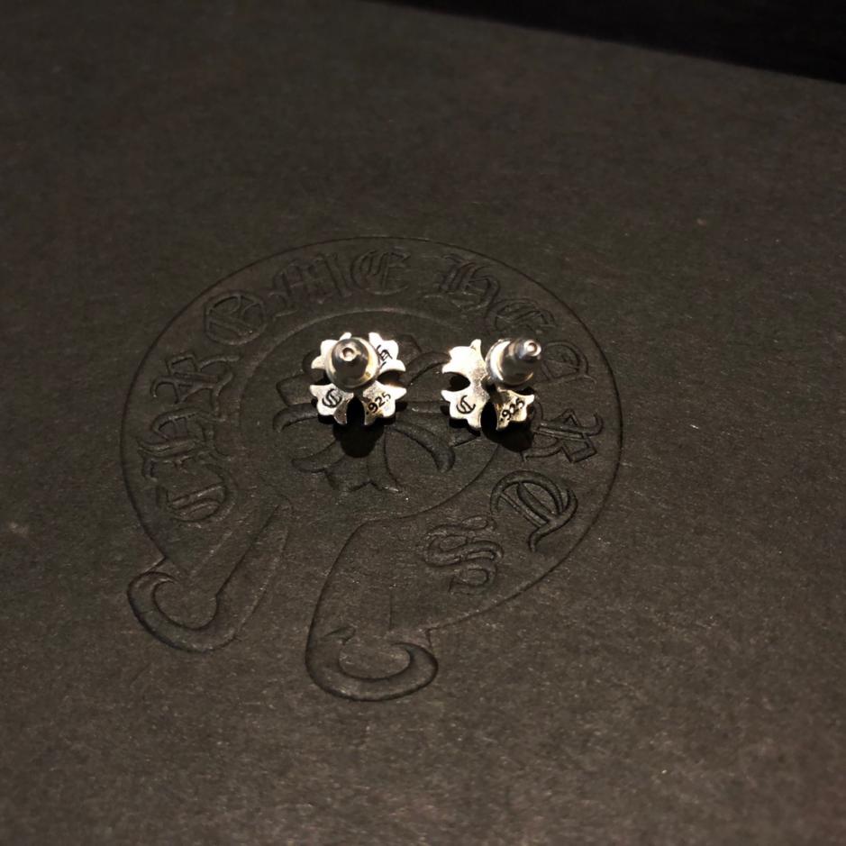 replica,repliche,fake,1:1,earrings,bracelet,ring,jewelry Orecchini trasversali Babyfat con cuori cromati replica,repliche,fake,1:1,earrings,bracelet,ring,jewelry Orecchini trasversali Babyfat con cuori cromati