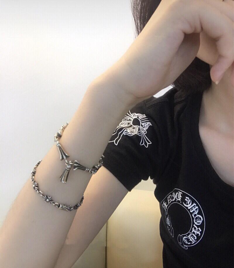 replica,repliche,fake,1:1,earrings,bracelet,ring,jewelry Bracciale a croce con fibbia Cuori cromati replica,repliche,fake,1:1,earrings,bracelet,ring,jewelry Bracciale a croce con fibbia Cuori cromati