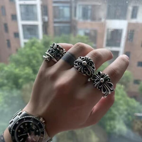 replica,repliche,fake,1:1,earrings,bracelet,ring,jewelry Anello largo Watcher con cuori cromati