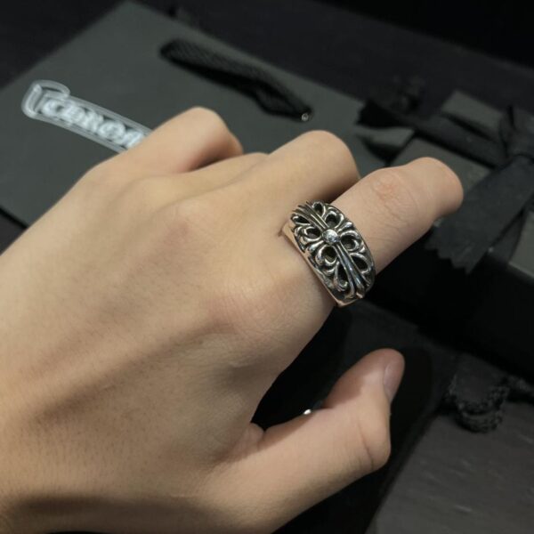 replica,repliche,fake,1:1,earrings,bracelet,ring,jewelry Anello stretto Chrome Hearts Watcher