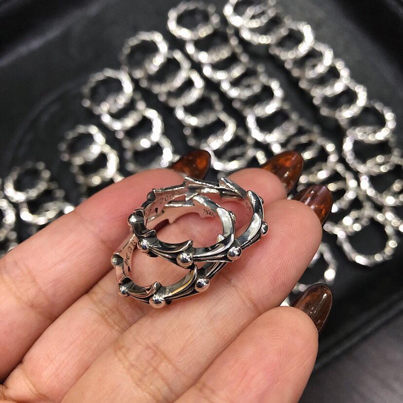 replica,repliche,fake,1:1,earrings,bracelet,ring,jewelry Anello a lisca di pesce con cuori cromati replica,repliche,fake,1:1,earrings,bracelet,ring,jewelry Anello a lisca di pesce con cuori cromati