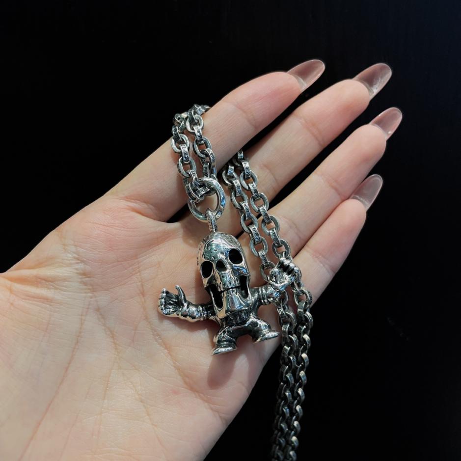 replica,repliche,fake,1:1,earrings,bracelet,ring,jewelry Ciondolo teschio grande potenza con cuori cromati replica,repliche,fake,1:1,earrings,bracelet,ring,jewelry Ciondolo teschio grande potenza con cuori cromati