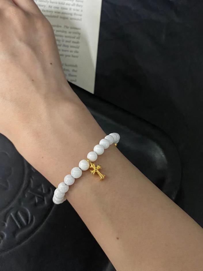replica,repliche,fake,1:1,earrings,bracelet,ring,jewelry Bracciale Chrome Hearts in agata bianca replica,repliche,fake,1:1,earrings,bracelet,ring,jewelry Bracciale Chrome Hearts in agata bianca