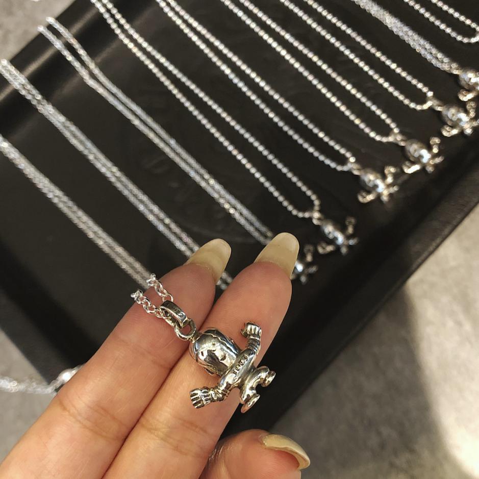 replica,repliche,fake,1:1,earrings,bracelet,ring,jewelry Collana con teschio piccolo potere Foti con cuori cromati replica,repliche,fake,1:1,earrings,bracelet,ring,jewelry Collana con teschio piccolo potere Foti con cuori cromati