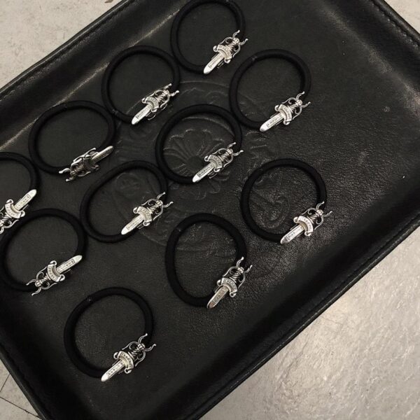 Corda/bracciale per capelli con spada Chrome Hearts a doppia usura