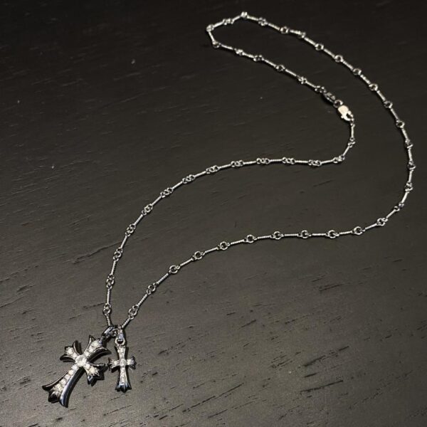 Collana con croce in pietra placcata oro bianco Chrome Hearts