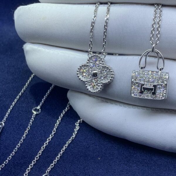 replica,repliche,fake,1:1,earrings,bracelet,ring,jewelry Collana VCA con quadrifoglio pieno di diamanti Collana con borsa Majia piena di diamanti squisita fattura in vero oro 18 carati e veri diamanti (A756)