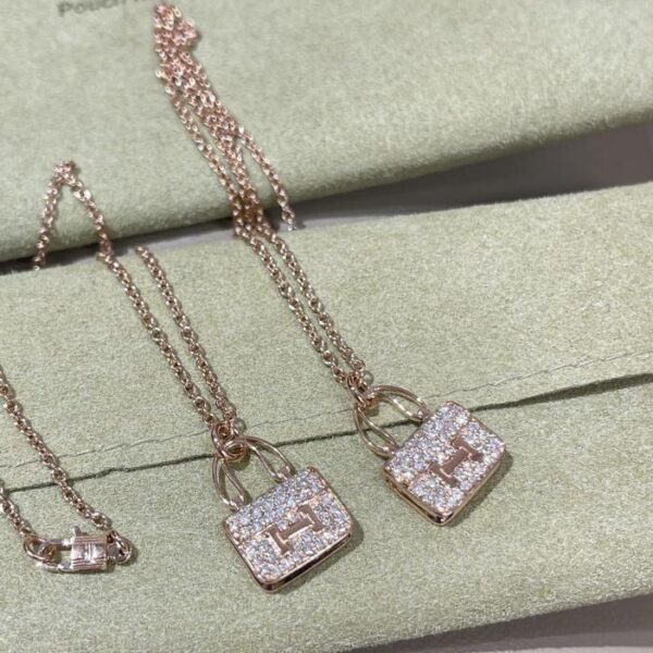replica,repliche,fake,1:1,earrings,bracelet,ring,jewelry Hermès nuova collana di diamanti con chiusura a sacchetto in oro vero 18 carati e diamanti veri (A64C)