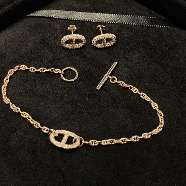 replica,repliche,fake,1:1,earrings,bracelet,ring,jewelry Parure con naso di maiale, bracciale in vero oro 18k e diamanti, orecchini (6498)