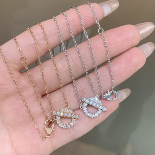 replica,repliche,fake,1:1,earrings,bracelet,ring,jewelry Collana Q di alta qualità in vero oro 18k e diamanti (B06D)