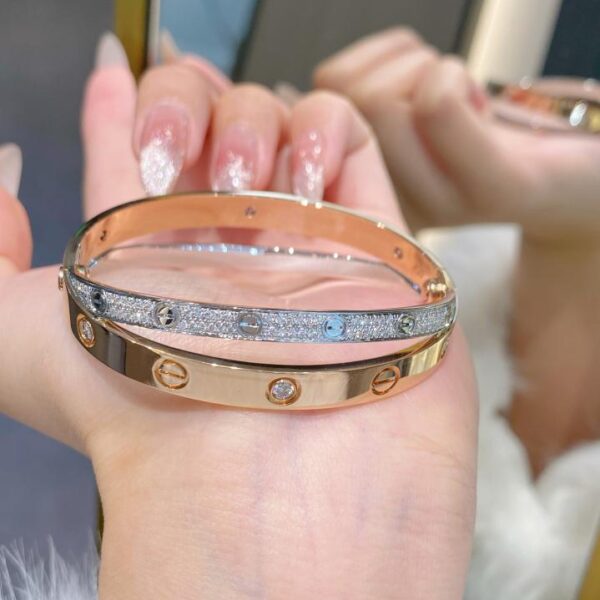 520 Regalo di San Valentino Bracciale con croce piena di diamanti in vero oro 18k e diamanti Cartier (6791)