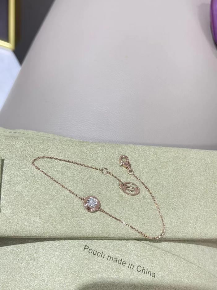 replica,repliche,fake,1:1,earrings,bracelet,ring,jewelry Set di bracciale/collana di diamanti Cartier UFO a 50 punti personalizzato (7983)