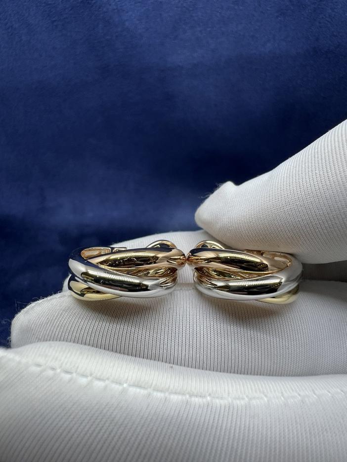 replica,repliche,fake,1:1,earrings,bracelet,ring,jewelry Orecchini a tre anelli Cartier di squisita fattura in oro 18 carati (810A)