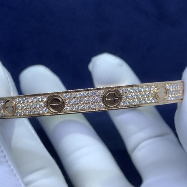 Bracciale Cartier classico LOVE versione ampia in oro 18 carati con stelle (00A2)