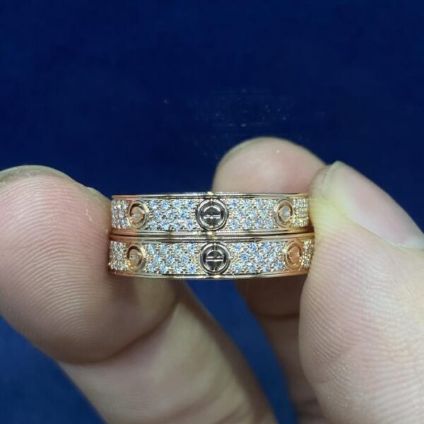 replica,repliche,fake,1:1,earrings,bracelet,ring,jewelry Versione classica stretta di Cartier dell’anello LOVE gypsophila, squisita fattura, vero oro 18 carati e veri diamanti (FD17)