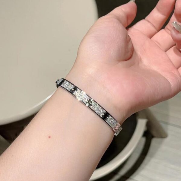replica,repliche,fake,1:1,earrings,bracelet,ring,jewelry Bracciale Cartier versione ampia in gypsophila (CD28)
