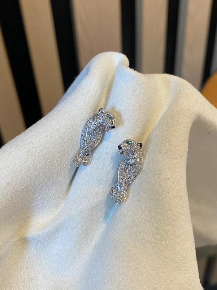 replica,repliche,fake,1:1,earrings,bracelet,ring,jewelry Cartier Shy Leopard Ear Beat oro reale 18k e diamanti (1FBB) replica,repliche,fake,1:1,earrings,bracelet,ring,jewelry Cartier Shy Leopard Ear Beat oro reale 18k e diamanti (1FBB)