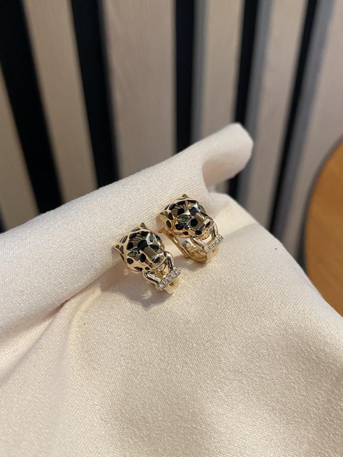 replica,repliche,fake,1:1,earrings,bracelet,ring,jewelry Cartier Cheetah Ear Pat K Giallo oro reale 18 carati e diamanti (A494) replica,repliche,fake,1:1,earrings,bracelet,ring,jewelry Cartier Cheetah Ear Pat K Giallo oro reale 18 carati e diamanti (A494)