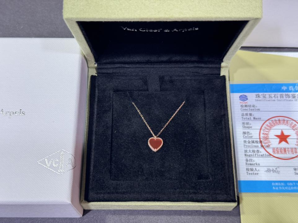 replica,repliche,fake,1:1,earrings,bracelet,ring,jewelry Foto reali della consegna, oro 18 carati personalizzato, vero oro e diamanti, pendente Sweet Hearts di Van Cleef & Arpels, collana d’amore con corniola, oro rosa (E47E) replica,repliche,fake,1:1,earrings,bracelet,ring,jewelry Foto reali della consegna, oro 18 carati personalizzato, vero oro e diamanti, pendente Sweet Hearts di Van Cleef & Arpels, collana d’amore con corniola, oro rosa (E47E)