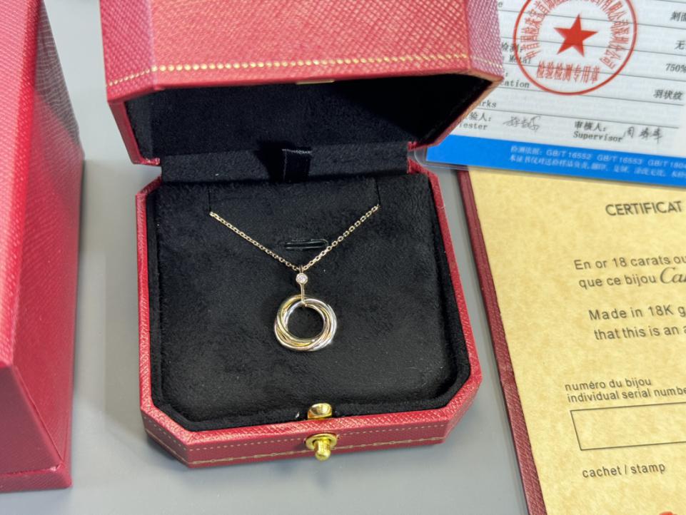 replica,repliche,fake,1:1,earrings,bracelet,ring,jewelry Foto reali della consegna, collana personalizzata con anello tricolore Cartier in oro 18 carati (7B84) replica,repliche,fake,1:1,earrings,bracelet,ring,jewelry Foto reali della consegna, collana personalizzata con anello tricolore Cartier in oro 18 carati (7B84)