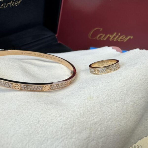 replica,repliche,fake,1:1,earrings,bracelet,ring,jewelry Scatti reali della consegna, versione stretta personalizzata Cartier in oro 18 carati del braccialetto e dell’anello Baby’s Breath, set cliente in oro rosa (6CB0)