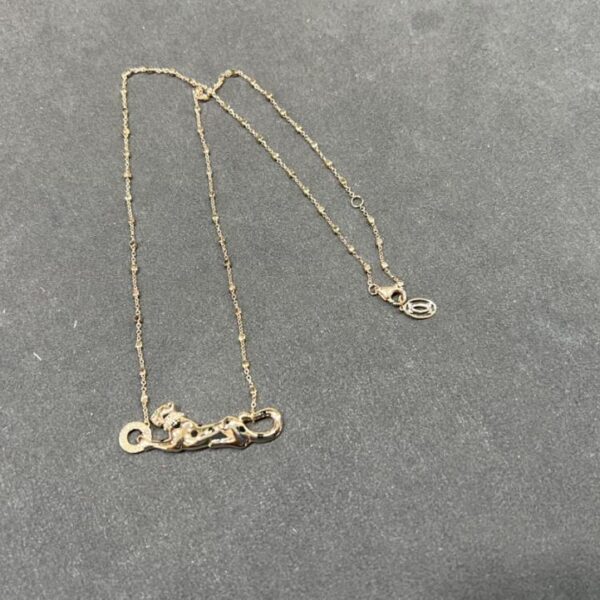 replica,repliche,fake,1:1,earrings,bracelet,ring,jewelry Foto reali della consegna, collana personalizzata di diamanti con fascia in oro chiaro leopardo Cartier in oro 18 carati (D282)