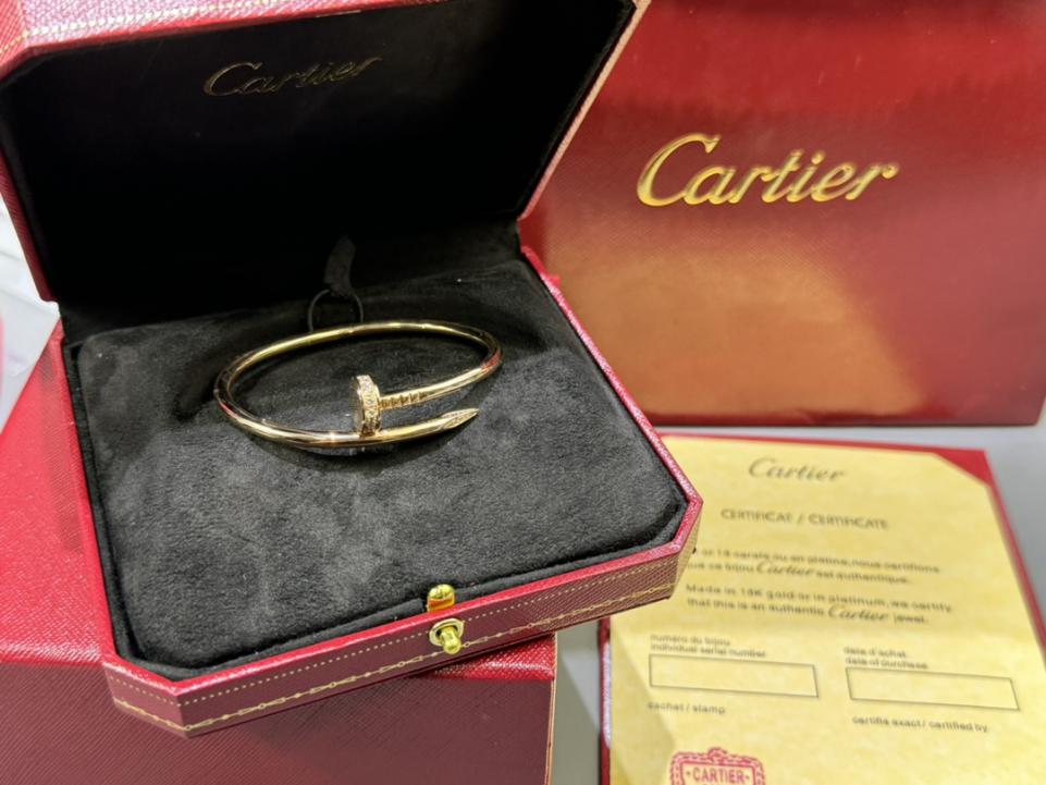replica,repliche,fake,1:1,earrings,bracelet,ring,jewelry Foto reali della consegna, oro 18 carati personalizzato, vero oro e diamanti, braccialetto con unghie grezze Cartier, diamanti testa e coda, oro rosa (DE16) replica,repliche,fake,1:1,earrings,bracelet,ring,jewelry Foto reali della consegna, oro 18 carati personalizzato, vero oro e diamanti, braccialetto con unghie grezze Cartier, diamanti testa e coda, oro rosa (DE16)