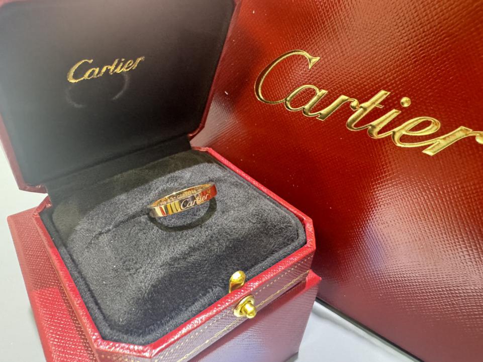 replica,repliche,fake,1:1,earrings,bracelet,ring,jewelry Consegna effettiva, oro 18 carati personalizzato, oro vero e diamanti veri, serie logo lettering Cartier, anello stretto in oro chiaro, oro rosa 18 carati (743F) replica,repliche,fake,1:1,earrings,bracelet,ring,jewelry Consegna effettiva, oro 18 carati personalizzato, oro vero e diamanti veri, serie logo lettering Cartier, anello stretto in oro chiaro, oro rosa 18 carati (743F)
