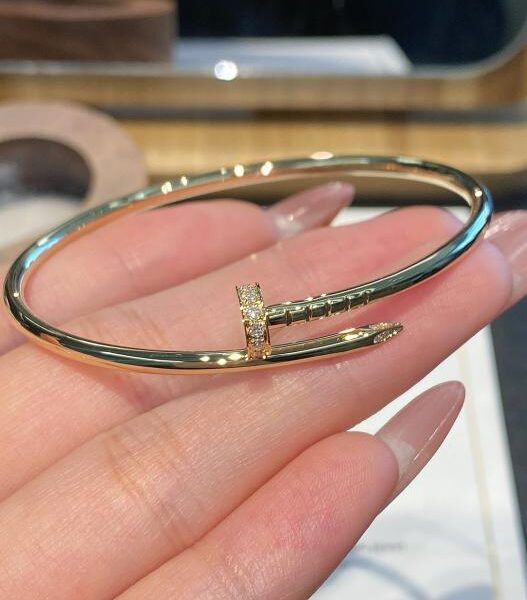 replica,repliche,fake,1:1,earrings,bracelet,ring,jewelry Vero e proprio colpo di braccialetto con chiodi a testa stretta e coda in vero oro 18k e veri diamanti (A991)