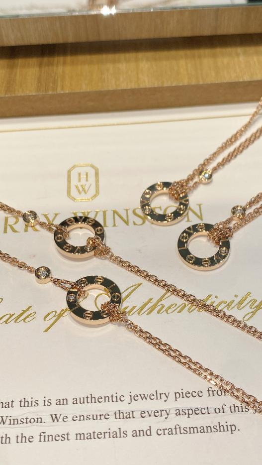 replica,repliche,fake,1:1,earrings,bracelet,ring,jewelry Colpo reale di collana a doppia catena in oro vero 18 carati e biscotti con diamanti | Bracciale (3AA4) replica,repliche,fake,1:1,earrings,bracelet,ring,jewelry Colpo reale di collana a doppia catena in oro vero 18 carati e biscotti con diamanti | Bracciale (3AA4)