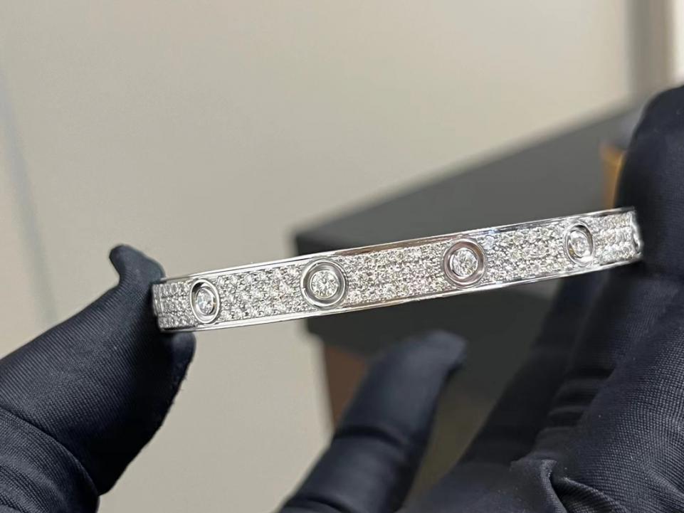 replica,repliche,fake,1:1,earrings,bracelet,ring,jewelry Versione personalizzata Cartier ampia del braccialetto pieno di diamanti gypsophila versione personalizzata (4032) replica,repliche,fake,1:1,earrings,bracelet,ring,jewelry Versione personalizzata Cartier ampia del braccialetto pieno di diamanti gypsophila versione personalizzata (4032)
