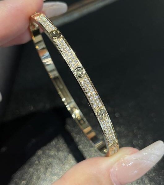 replica,repliche,fake,1:1,earrings,bracelet,ring,jewelry Foto reale della versione stretta di Cartier del braccialetto del respiro del bambino (636F)