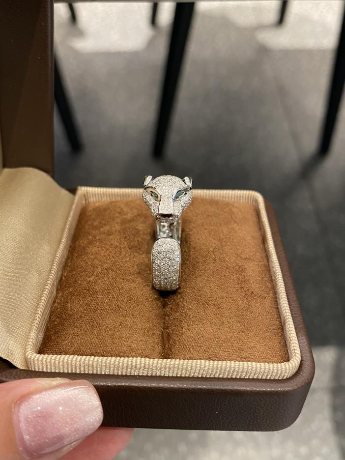 replica,repliche,fake,1:1,earrings,bracelet,ring,jewelry Anello leopardato Cartier con diamanti pieni K bianco oro reale 18 carati e diamanti veri (B939) replica,repliche,fake,1:1,earrings,bracelet,ring,jewelry Anello leopardato Cartier con diamanti pieni K bianco oro reale 18 carati e diamanti veri (B939)